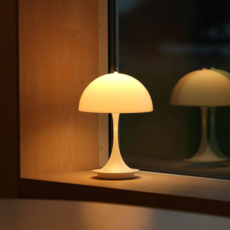 NERO | COLOUR-CHANGING LED LIGHT
