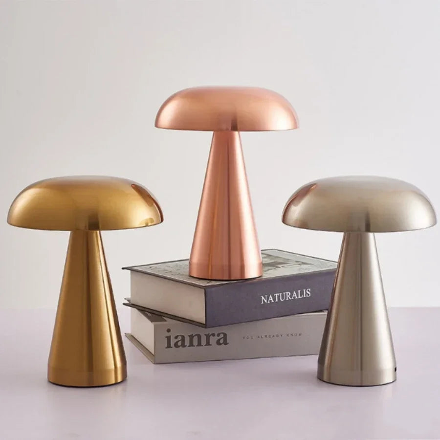 CALLISTO | COLOUR-CHANGING LED LIGHT