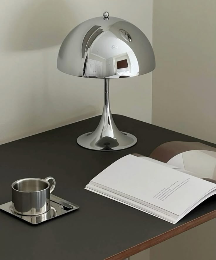 NERO | COLOUR-CHANGING LED LIGHT